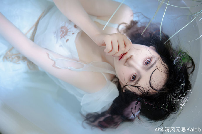 热辣滚烫 封面